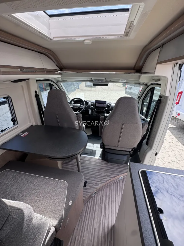 Fahrzeugbild Malibu Van first class - two rooms 640 LE RB charming coupé 180PS 8 Gang Aut Gas+E Heizung #10