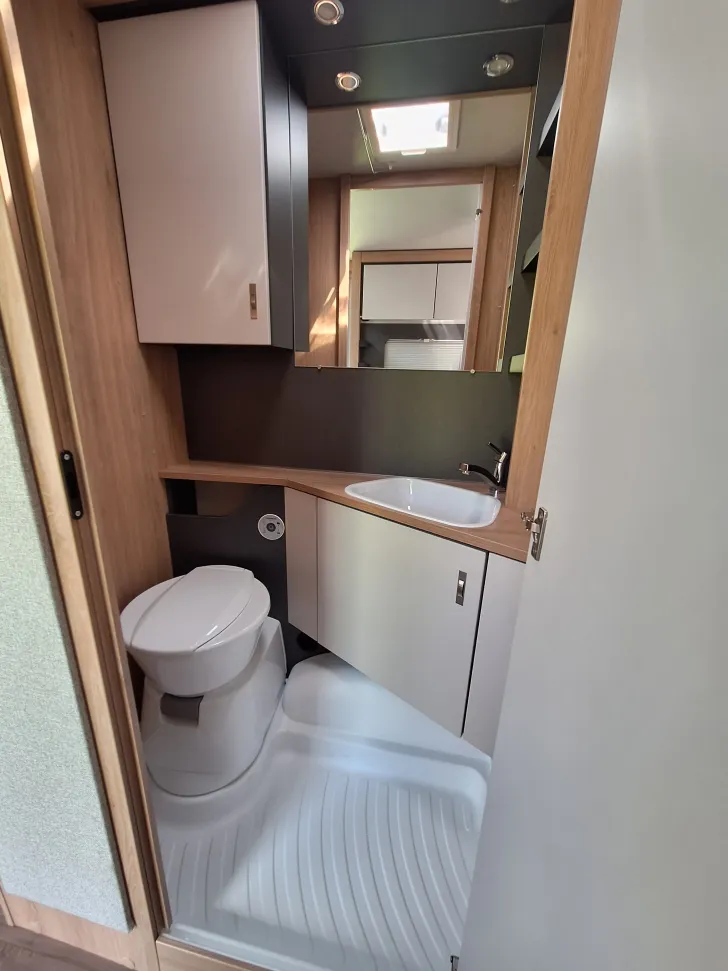 Fahrzeugbild Knaus Sport 460 EU #20