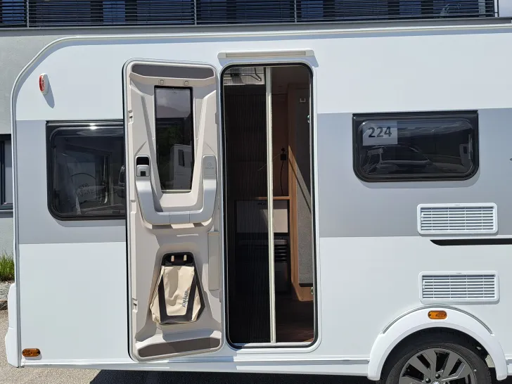 Fahrzeugbild Knaus Sport 460 EU #8