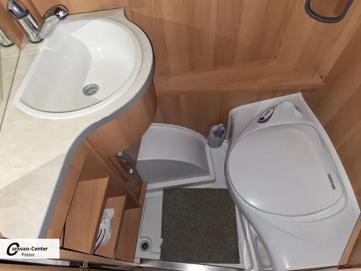 Fahrzeugbild Hymer Eriba Nova 470 #8