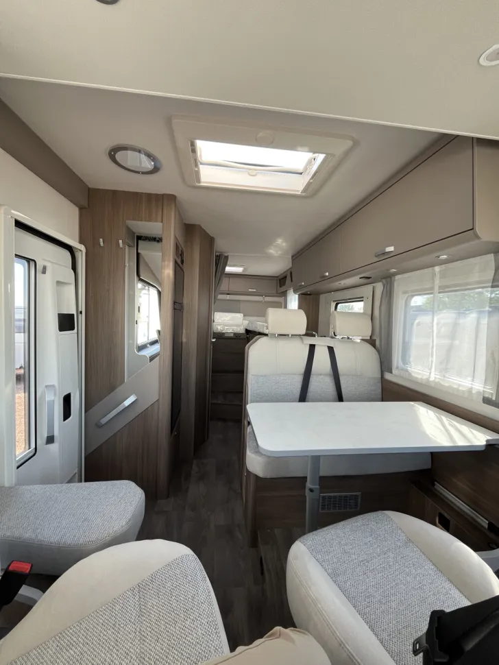 Fahrzeugbild Carado I 338 #4