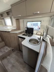 Fahrzeugbild Carado I 338 #7