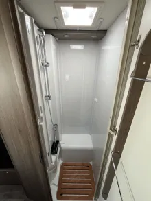 Fahrzeugbild Carado I 338 #10