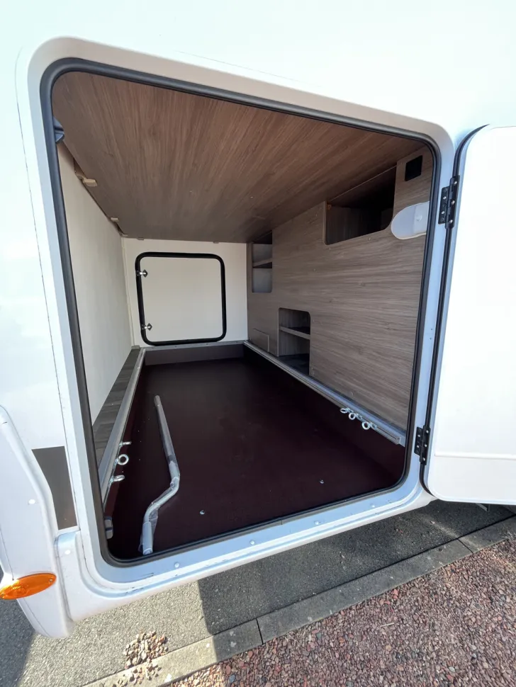 Fahrzeugbild Carado I 338 #13