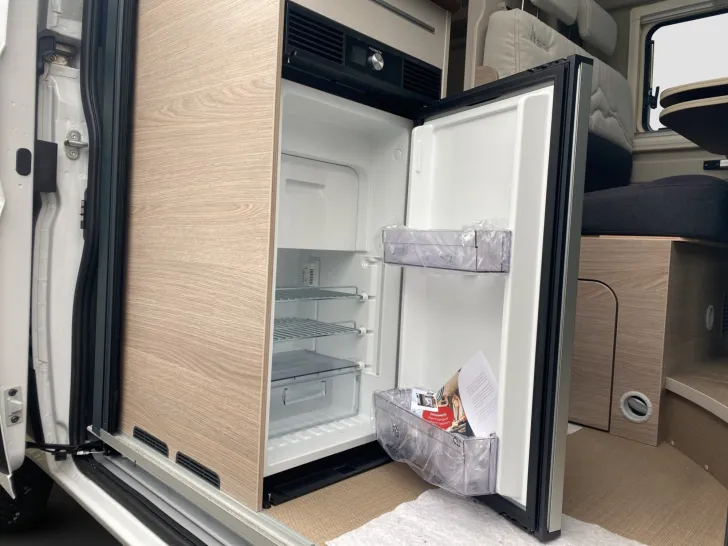 Fahrzeugbild Bürstner Campeo C 540 4x4 Navi/RFK/Markise/Fahrradträger #17