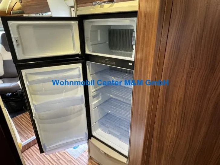 Fahrzeugbild Adria Supreme Coral S670 SL Autom ALDE Luftfederung 1A #11