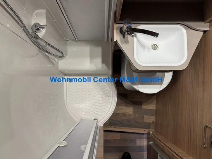 Fahrzeugbild Weinsberg CaraCompact Suite MB 640 MEG 2025 Edition Pepper #11