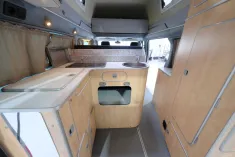 Bild 14 Westfalia Nugget/Hochdach/Standheizung/Klima/Markise/AHK