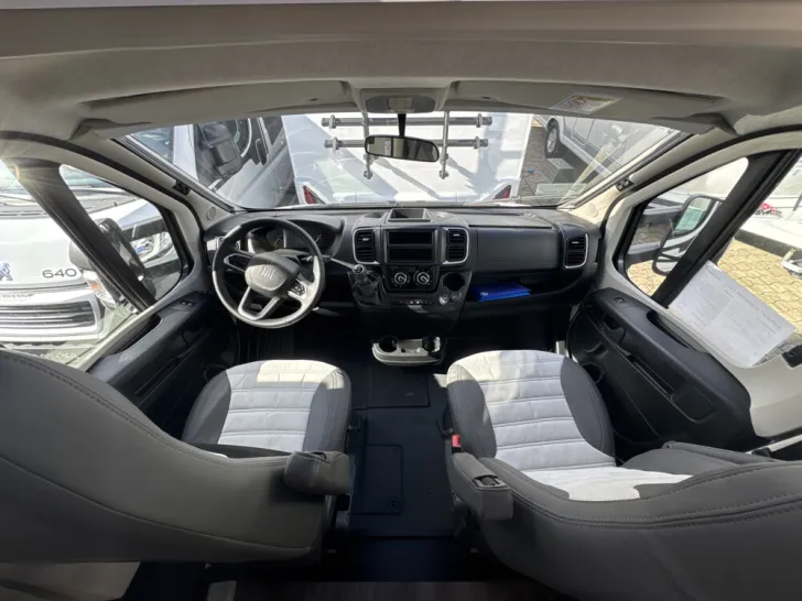 Fahrzeugbild Sunlight T 67 Adventure Edition #7