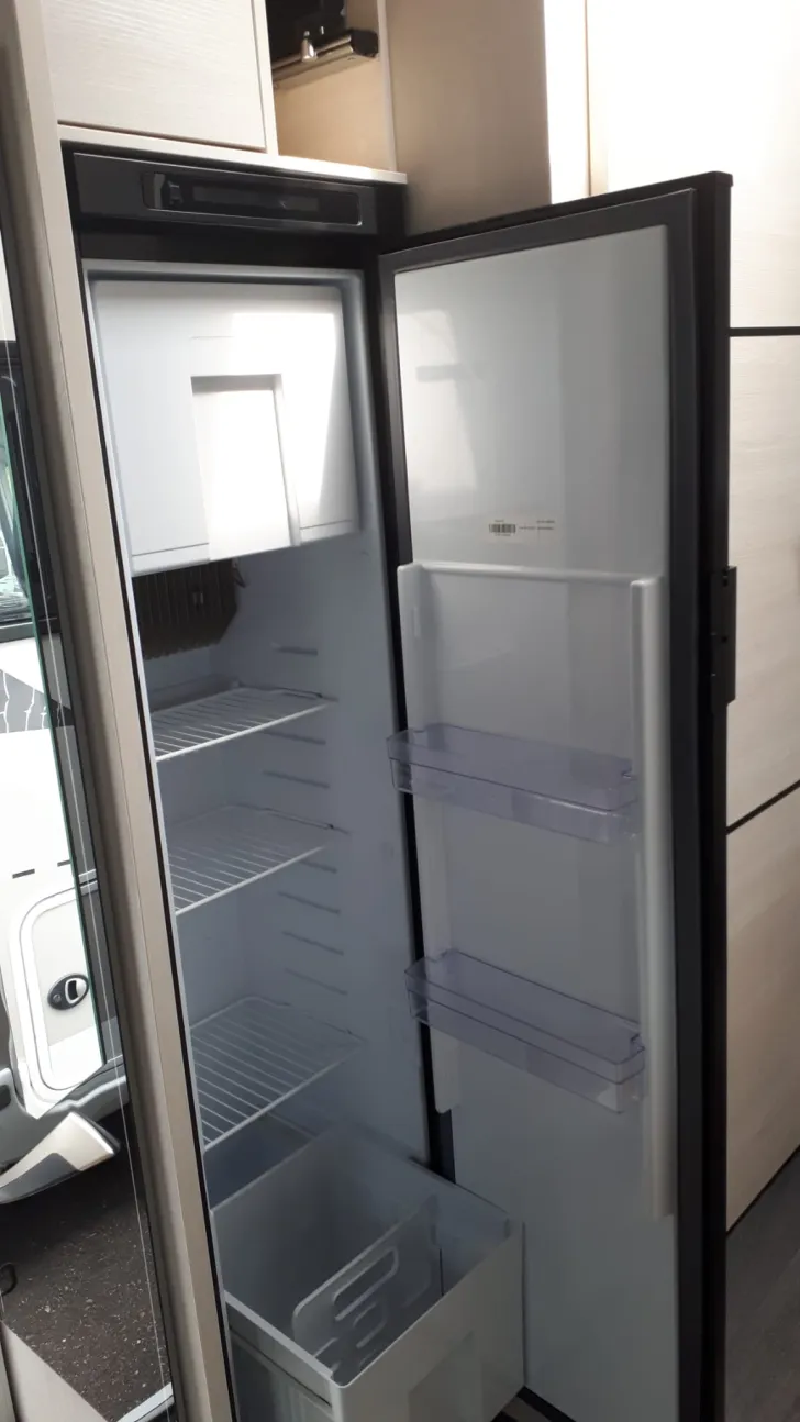 Fahrzeugbild Challenger Teilintegriert 337GA Graphite Ultimate - nach Mietsaison verfügbar! #11