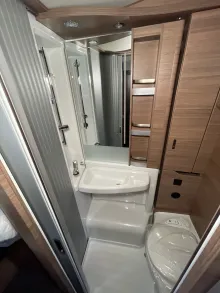 Toilette Knaus VAN WAVE 640 MEG VANSATION Lager Abverkauf