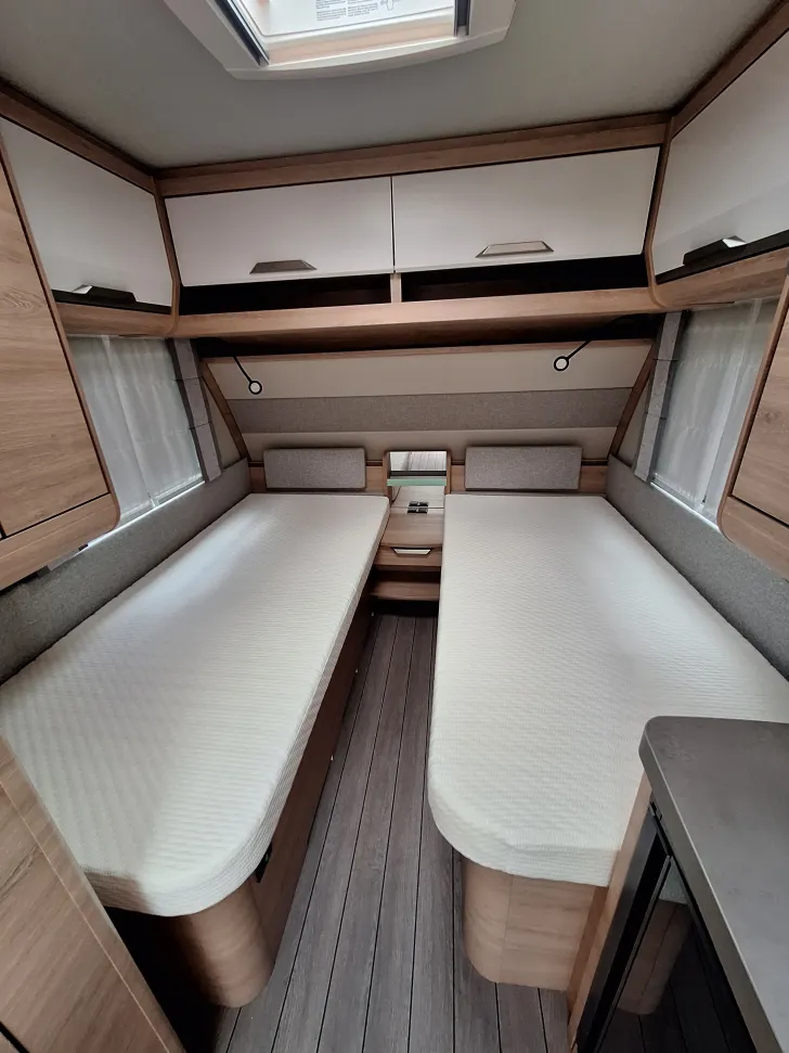 Fahrzeugbild Knaus Südwind 460 EU 60 Years #12