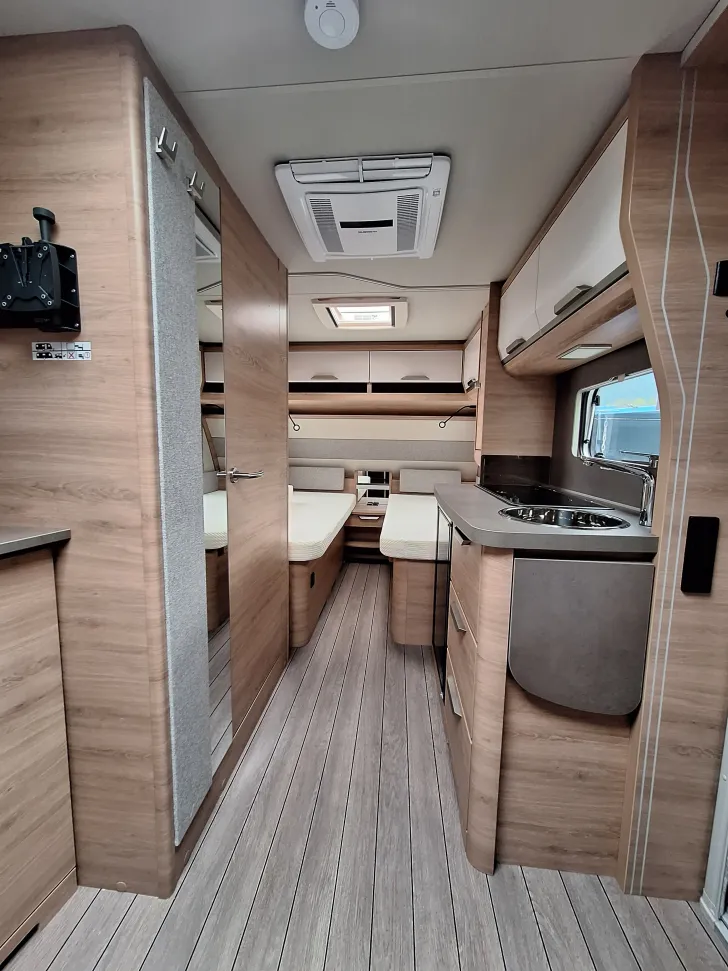 Fahrzeugbild Knaus Südwind 460 EU 60 Years #19