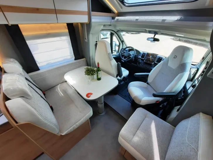 Fahrzeugbild Dethleffs Just Camp T 7052 EB Active Verfüg./Sparen Sie 4.582,- € #9