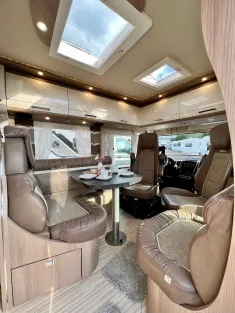 Bild 8 Carthago c-tourer I 148 Hubstützen+AHK+Autom*gepflegt*
