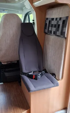 Bild 6 LMC Breezer A 698 G