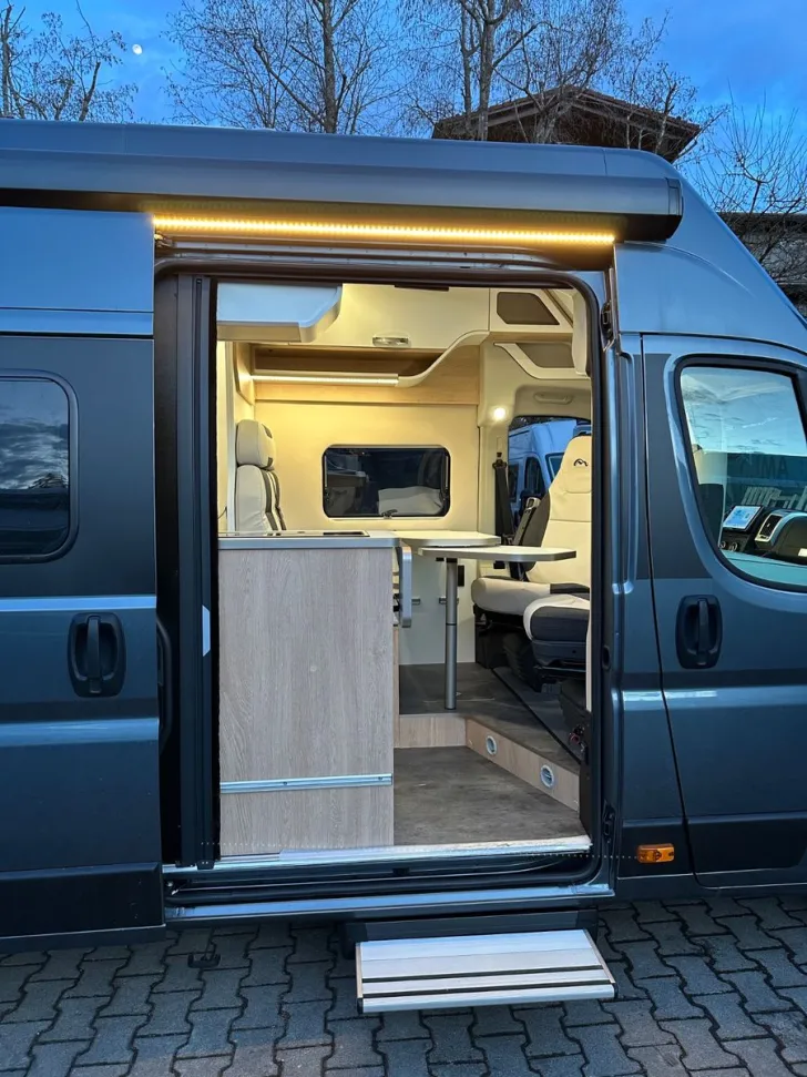 Fahrzeugbild Mooveo VAN-63XL - Hubbett - 11.859,- Euro Sonderaktion #9