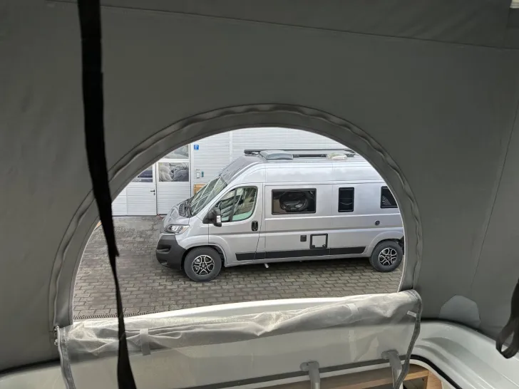 Fahrzeugbild Mooveo VAN-63EB mit Aufstelldach - Vollausstattung #16
