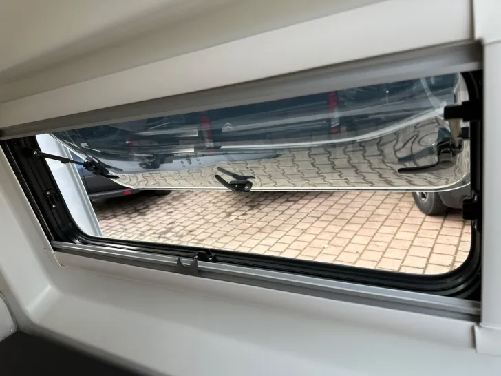 Fahrzeugbild Mooveo VAN-63EB mit Aufstelldach - Vollausstattung #45