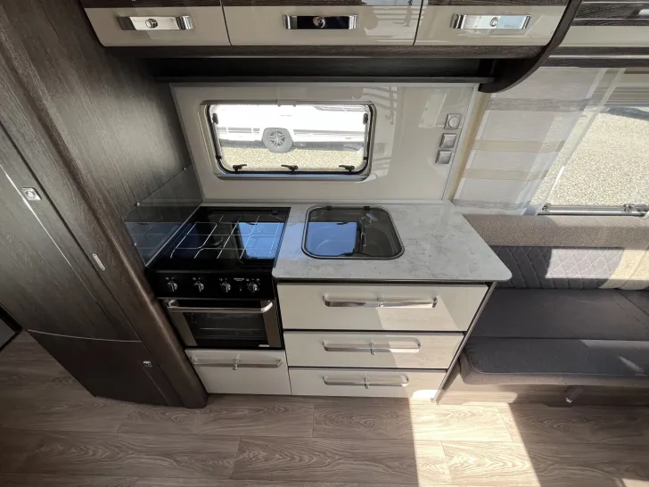 Fahrzeugbild Fendt Diamant 560 SF 2.000Kg Auflastung #7