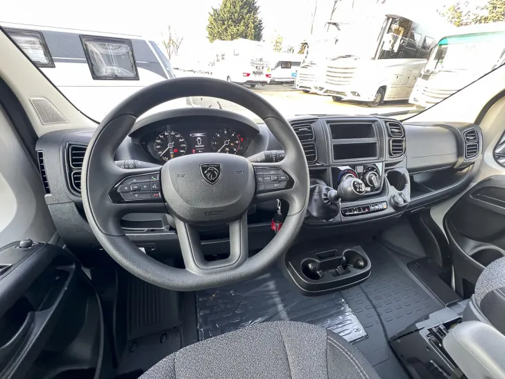 Fahrzeugbild Carado CV600 #10