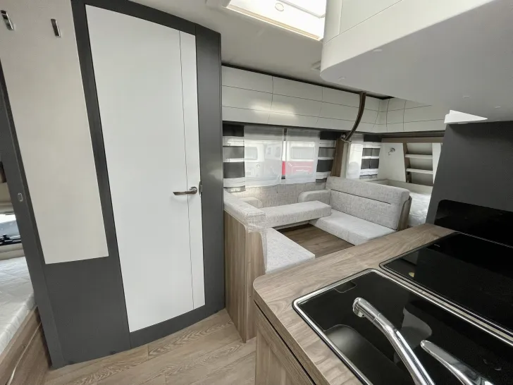 Fahrzeugbild Hobby Excellent Edition 490 KMF #4