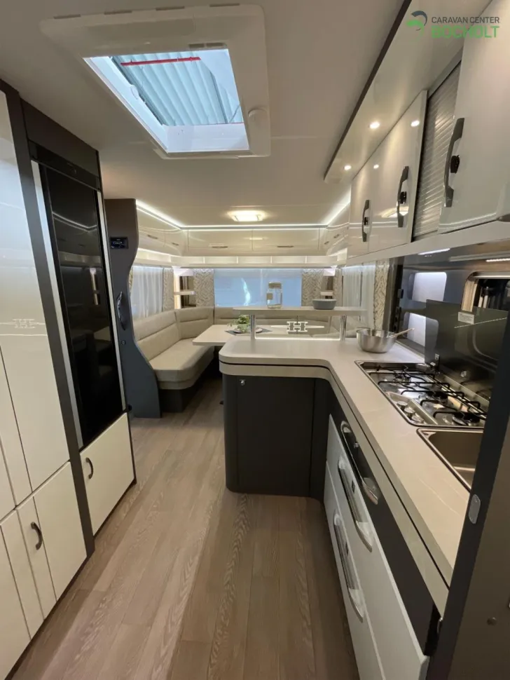 Fahrzeugbild Hobby Excellent 560 CFe Modell 2025 / 2000 kg #5