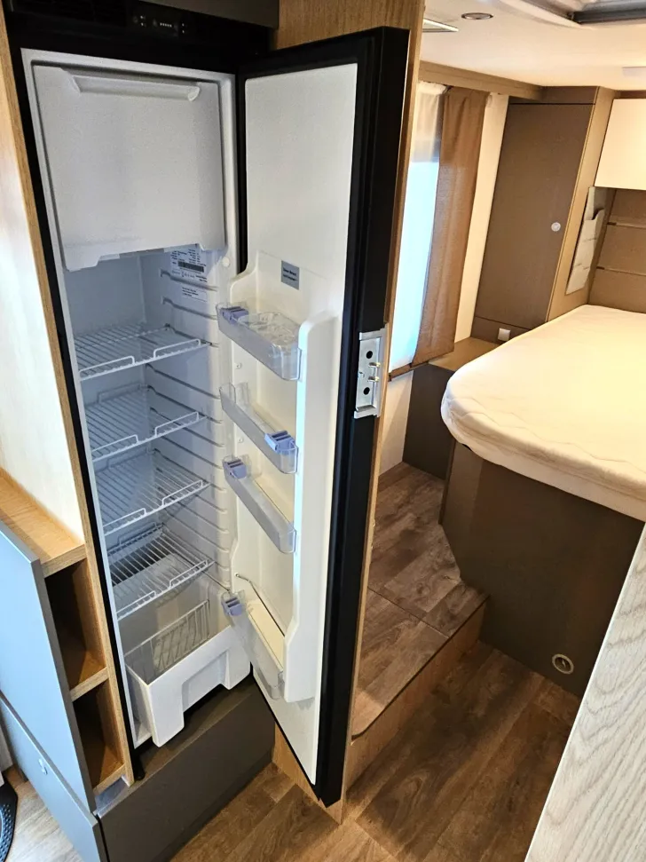 Fahrzeugbild LMC Tourer Lift H 720 Couch Couch #8