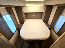 Fahrzeugbild LMC Tourer Lift H 720 Couch Couch #12