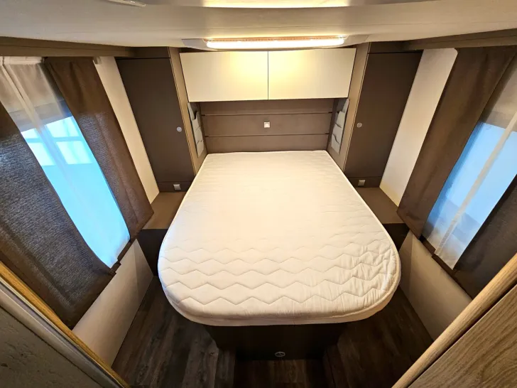 Fahrzeugbild LMC Tourer Lift H 720 Couch Couch #12