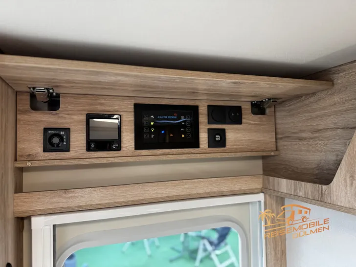 Fahrzeugbild Eura Mobil Integra Line 720 EF Hubbett #29