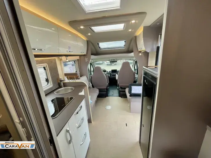 Fahrzeugbild Bürstner Lyseo TD 736 Rolli barrierefrei #8