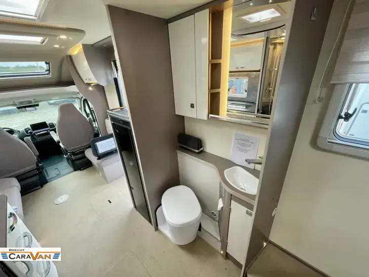 Fahrzeugbild Bürstner Lyseo TD 736 Rolli barrierefrei #9