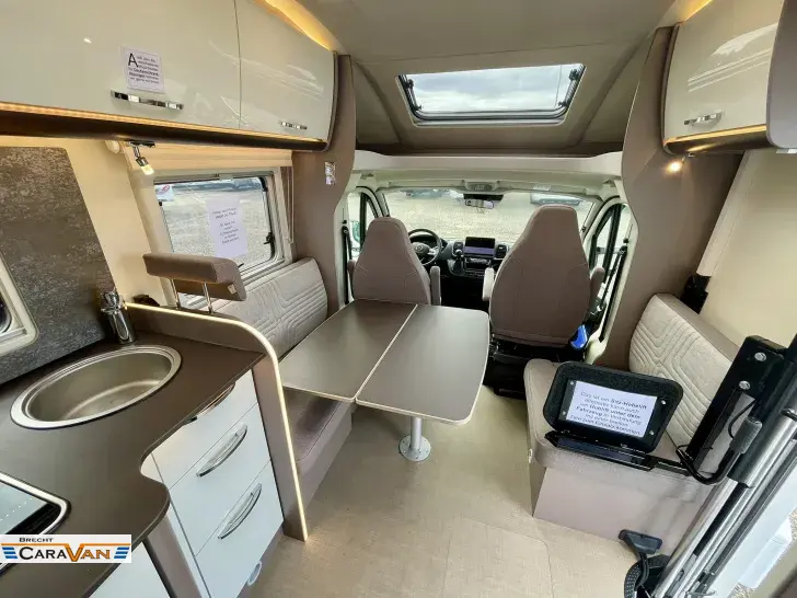 Fahrzeugbild Bürstner Lyseo TD 736 Rolli barrierefrei #13