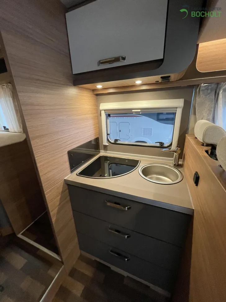 Fahrzeugbild Weinsberg CaraSuite 700 ME Ehemaliger Mietwagen #9