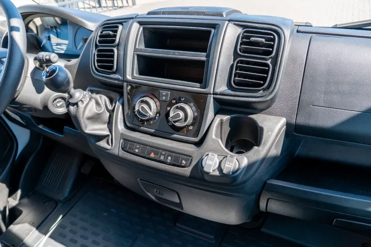 Fahrzeugbild Rimor Seal 98 Plus SILVER PAKET+MARKISE+COMBI6E+ISOFIX #9