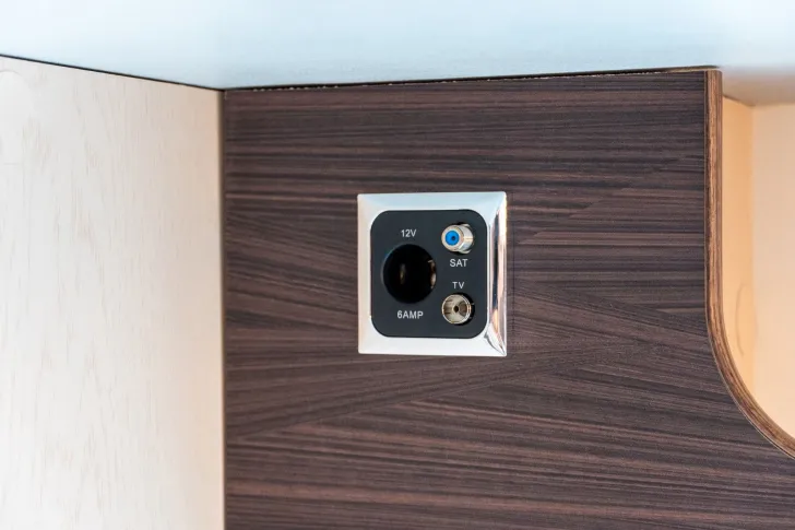 Fahrzeugbild Rimor Seal 98 Plus SILVER PAKET+MARKISE+COMBI6E+ISOFIX #22