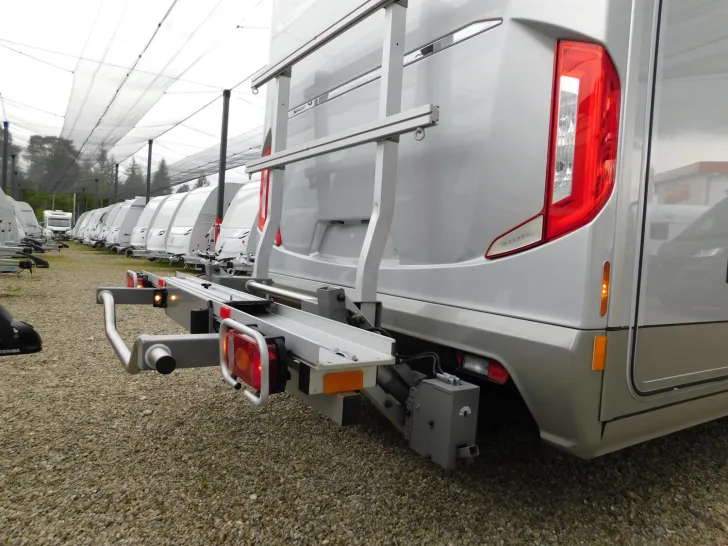 Fahrzeugbild Carthago chic s-plus I 50 LE Vollluftfeder,Motorradträger #7