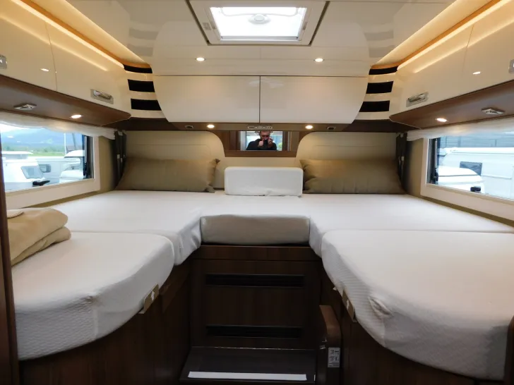 Fahrzeugbild Carthago chic s-plus I 50 LE Vollluftfeder,Motorradträger #15