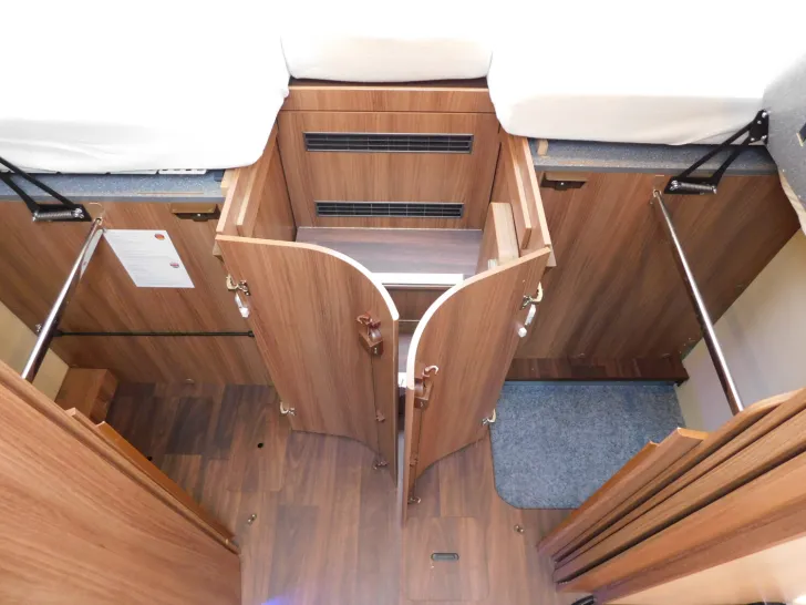 Fahrzeugbild Carthago chic s-plus I 50 LE Vollluftfeder,Motorradträger #23