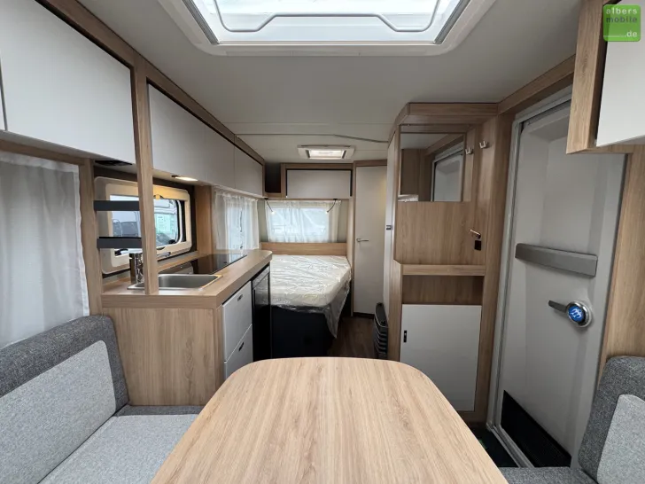 Fahrzeugbild Knaus Sport 450 FU Dusche 1800kg Französisches Bett #11