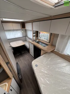 Bild 20 Knaus Sport 450 FU Dusche 1800kg Französisches Bett