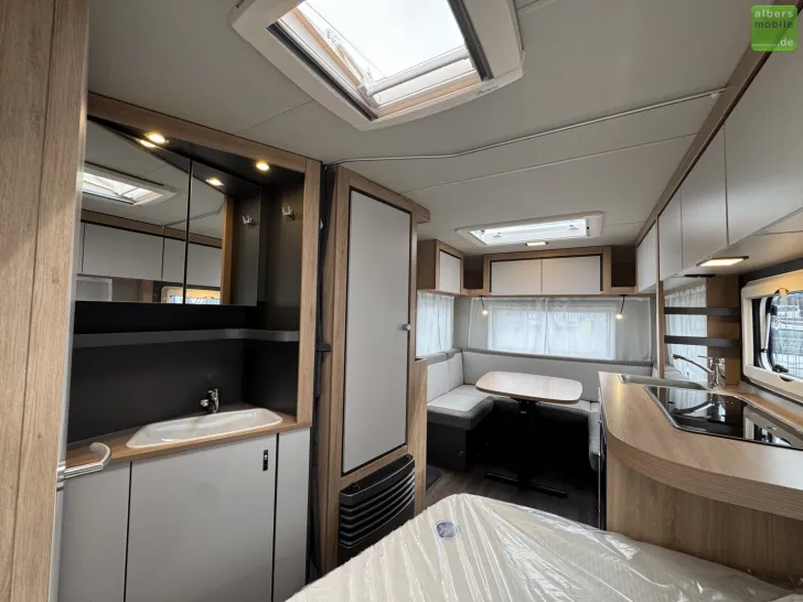 Fahrzeugbild Knaus Sport 450 FU Dusche 1800kg Französisches Bett #21