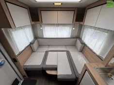 Bild 24 Knaus Sport 450 FU Dusche 1800kg Französisches Bett