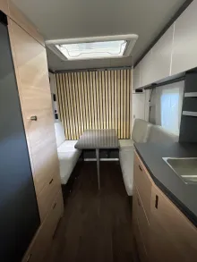 Sicht vorne-hinten Knaus Yaseo 500 DK