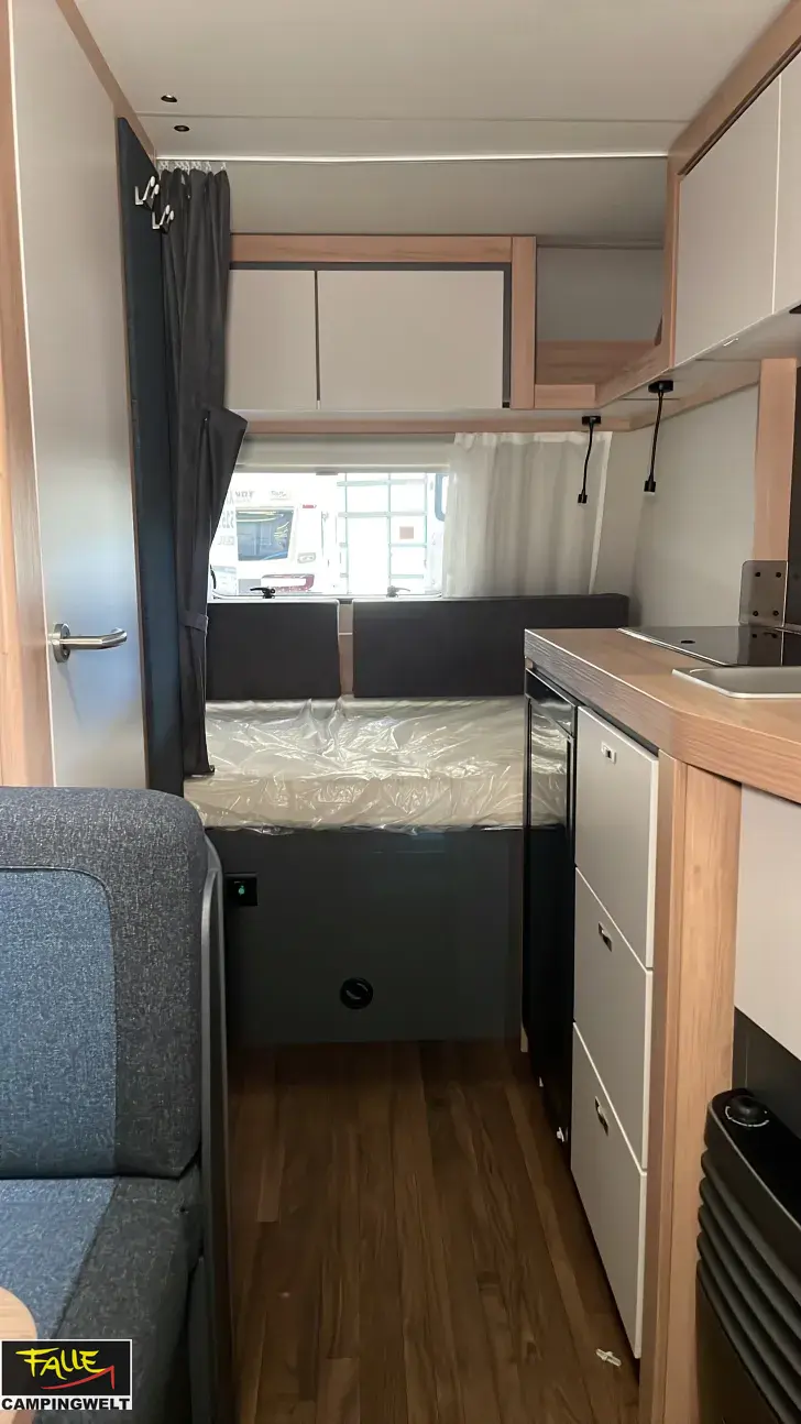 Sicht vorne-hinten Knaus Sport 420 QD