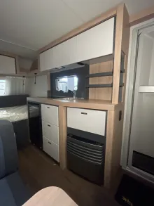 Sicht vorne-hinten Knaus Sport 420 QD