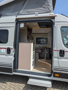 Fahrzeugbild Bürstner Eliseo C 642 Listenpreis: 90.432€ #12