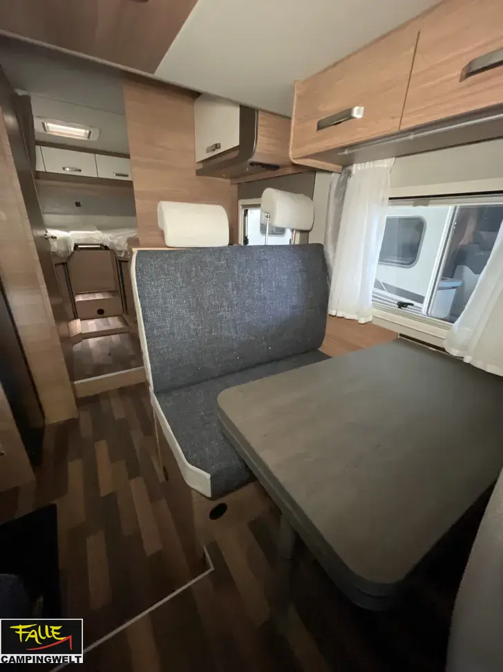 Fahrerhaus Weinsberg CaraSuite 700 ME Lager Abverkauf