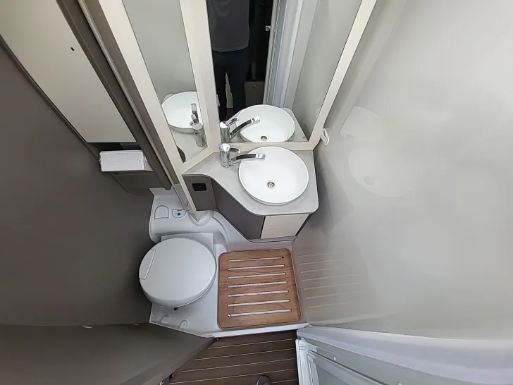 Fahrzeugbild Etrusco T 6900 SB #11